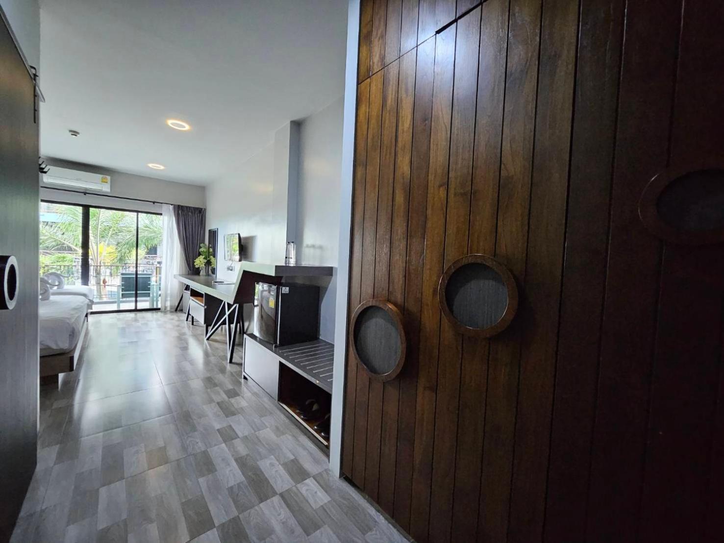 Little Loft Hotel Phuket Exterior photo